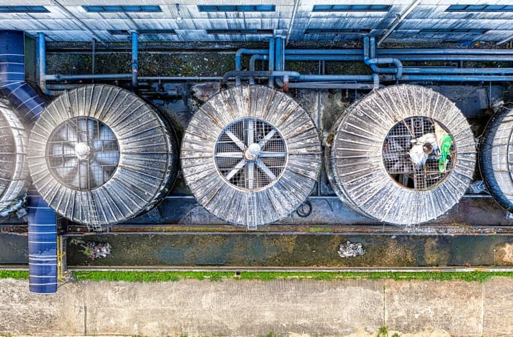 Cut water and embodied carbon when building power plants